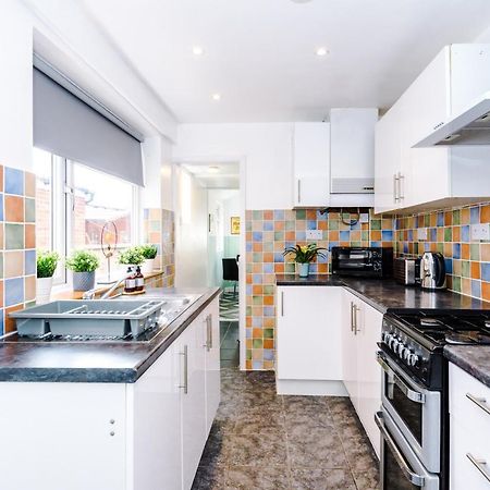 Harley House - Spacious Home With Free Netflix & Parking By Rocketbnb Ковентри Экстерьер фото