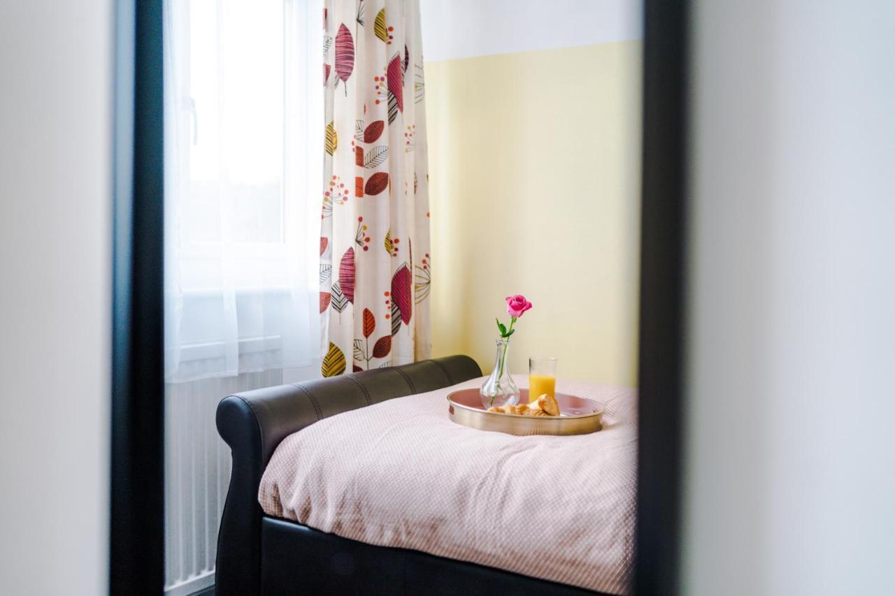 Harley House - Spacious Home With Free Netflix & Parking By Rocketbnb Ковентри Экстерьер фото