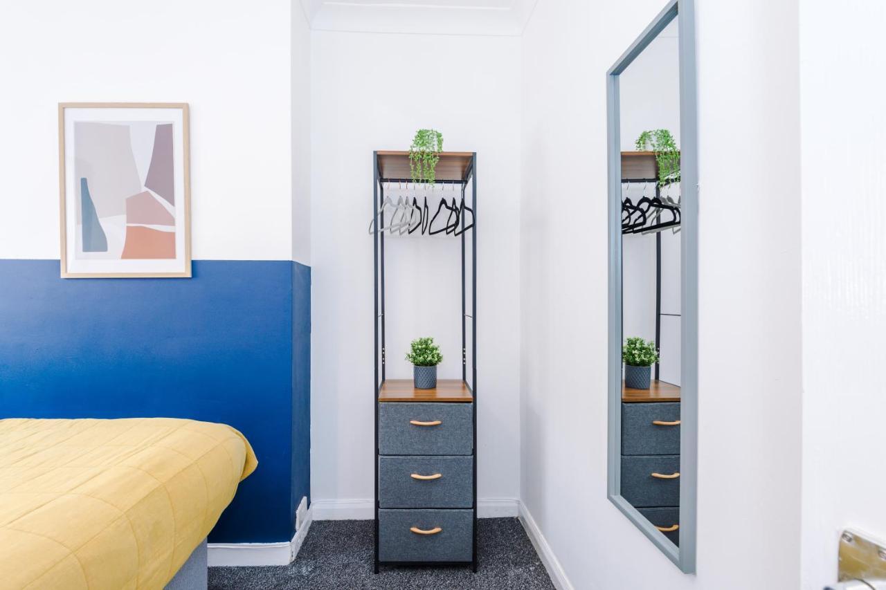 Harley House - Spacious Home With Free Netflix & Parking By Rocketbnb Ковентри Экстерьер фото