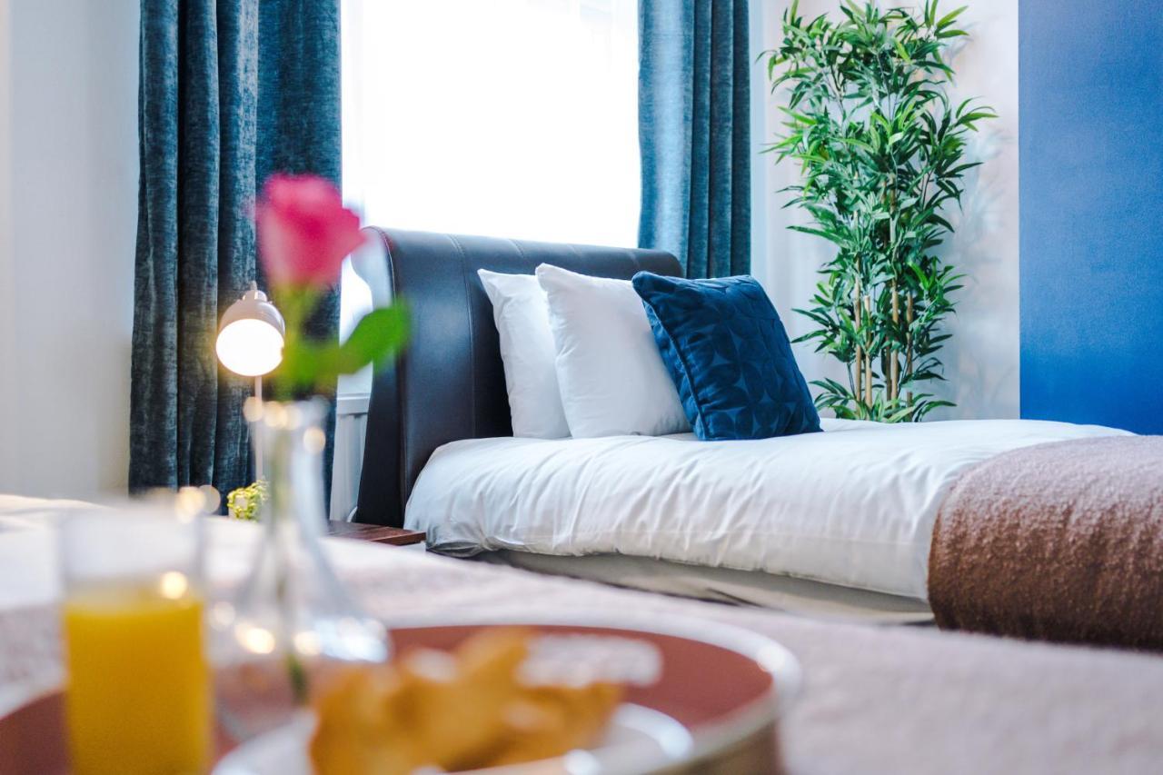 Harley House - Spacious Home With Free Netflix & Parking By Rocketbnb Ковентри Экстерьер фото